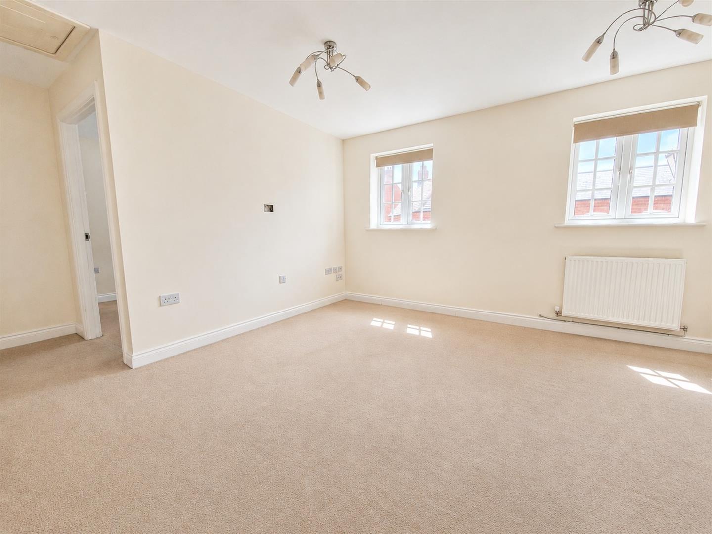 2 bed property in Wayland Road, Bedford